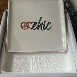 Chicos New in Box. Coin / Musc ceramic holder. Never used.